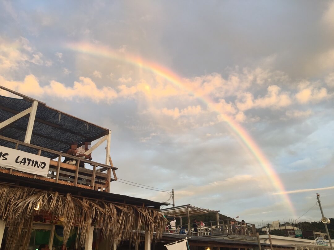 この日は逗子海岸で虹が見えた