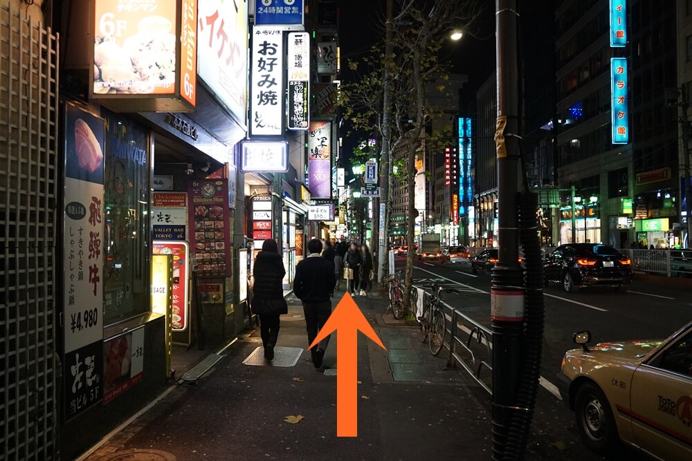 この道。東京タワーに向かう道だ。